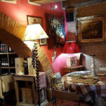 Degli Archi inside