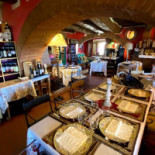 Degli Archi inside