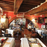 Degli Archi inside