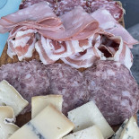 Vinello A Milano food