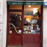 Ted One Cafe Außen