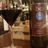 Enoteca La Dolce Vita Montepulciano drink