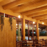 Pizzeria Lo Chalet inside