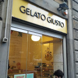 Gelato Giusto outside