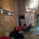 The Room À l'intérieur