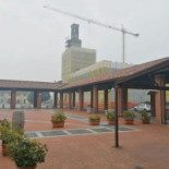 Le Clochard Cafe Exterior