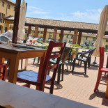 Le Clochard Cafe Extérieur