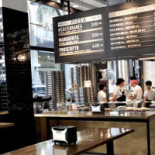 Spontini À l'intérieur