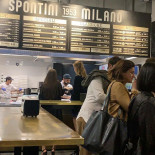 Spontini À l'intérieur