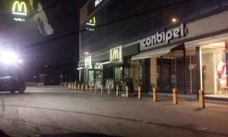 Mcdonald's outside