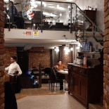 Ci Asian Dentro