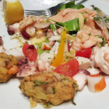 Lo Scoglio food