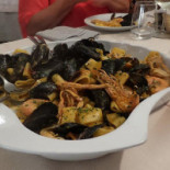 Lo Scoglio food