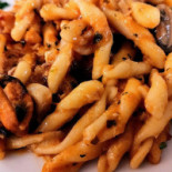 Lo Scoglio food