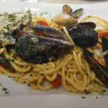 Lo Scoglio food