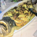 Lo Scoglio food