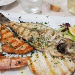 Lo Scoglio food