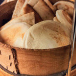 Vinoteca Modena food