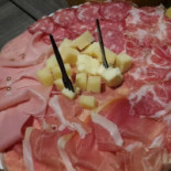 Vinoteca Modena food