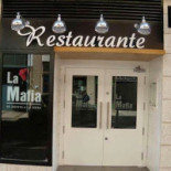 Red Pizza Exterior