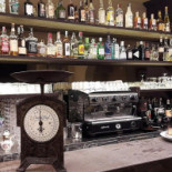 Damedeo À l'intérieur