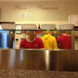 Pizza E Panuozzo À l'intérieur