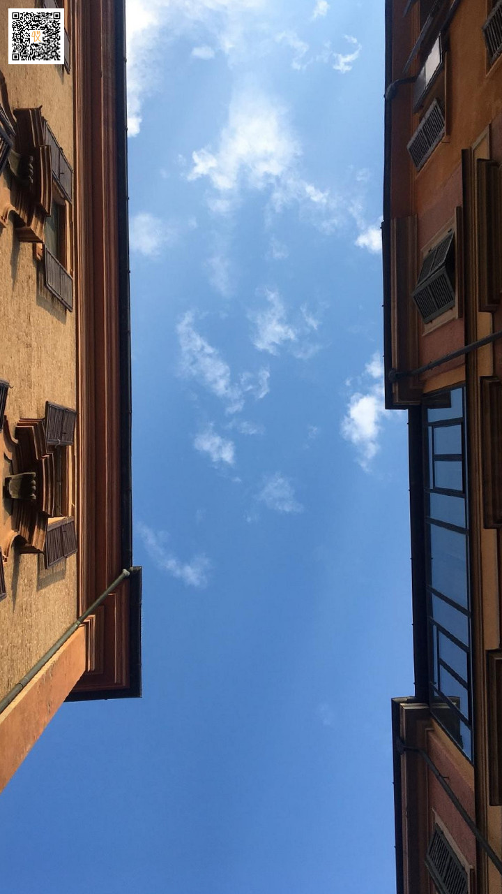 Manà Modena Exterior