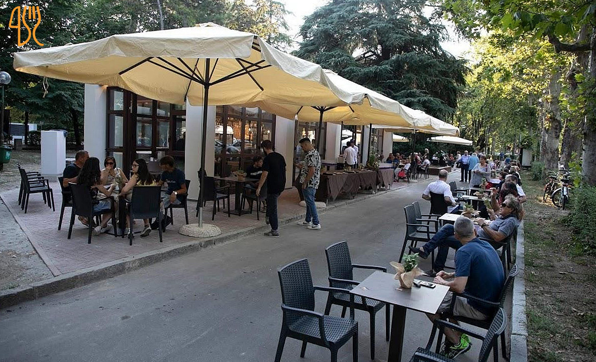 Elio Park Exterior