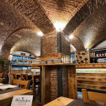 La Bodega Argentina Dentro