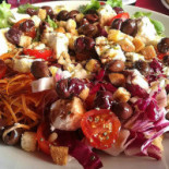 Bellavita Pizzeria food