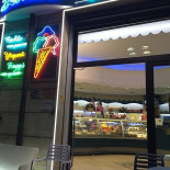Gelateria Desideri outside