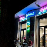 Gelateria Desideri outside