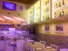 Bistro Del Corso inside