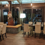 Hostaria 8.b À l'intérieur