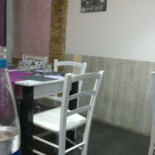 I Cugini Pizza Burger inside