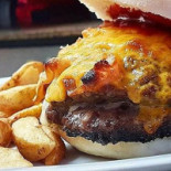 I Cugini Pizza Burger food