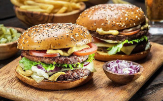 I Cugini Pizza Burger food