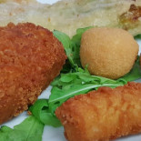 I Cugini Pizza Burger food