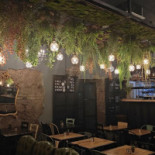 Cargo Burger Lab Dentro