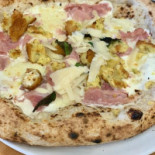 Pizzeria La Nuova Italia Fratelli Barretta food