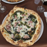 Pizzeria La Nuova Italia Fratelli Barretta food