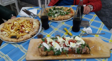 Pizzeria La Nuova Italia Fratelli Barretta food