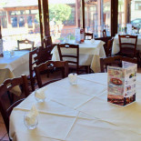 Pizzeria Trattoria Raiano À l'intérieur