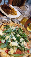 Lui È ' Peggio Di Me Pizzeria Braceria Girarrosto food