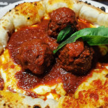 Pizza Prestige food