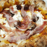 Pizza Prestige food