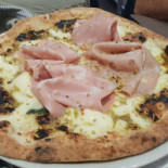 Pizza Prestige food