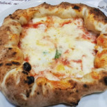 Pizza Prestige food