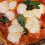 Pizza Prestige food