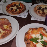 Pizza Prestige food